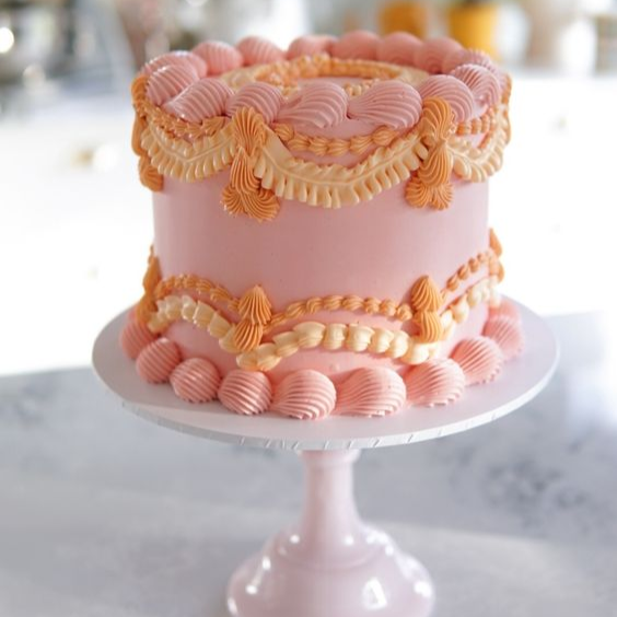 (coming soon) Retro Buttercream Cake Decorating Workshop